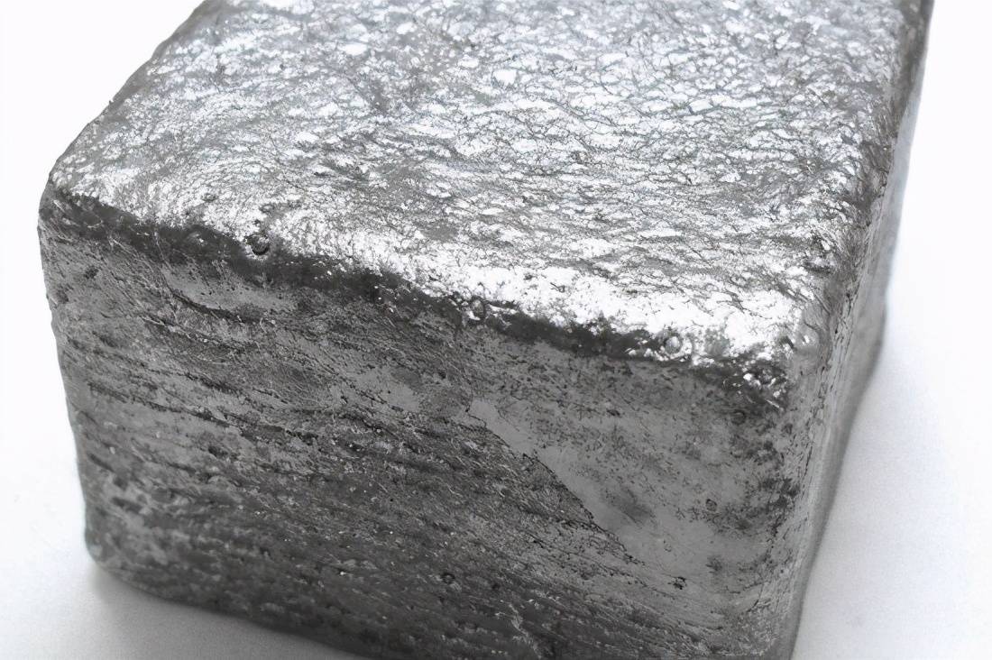 是什么导致钯金价格飞涨主要用途有这些