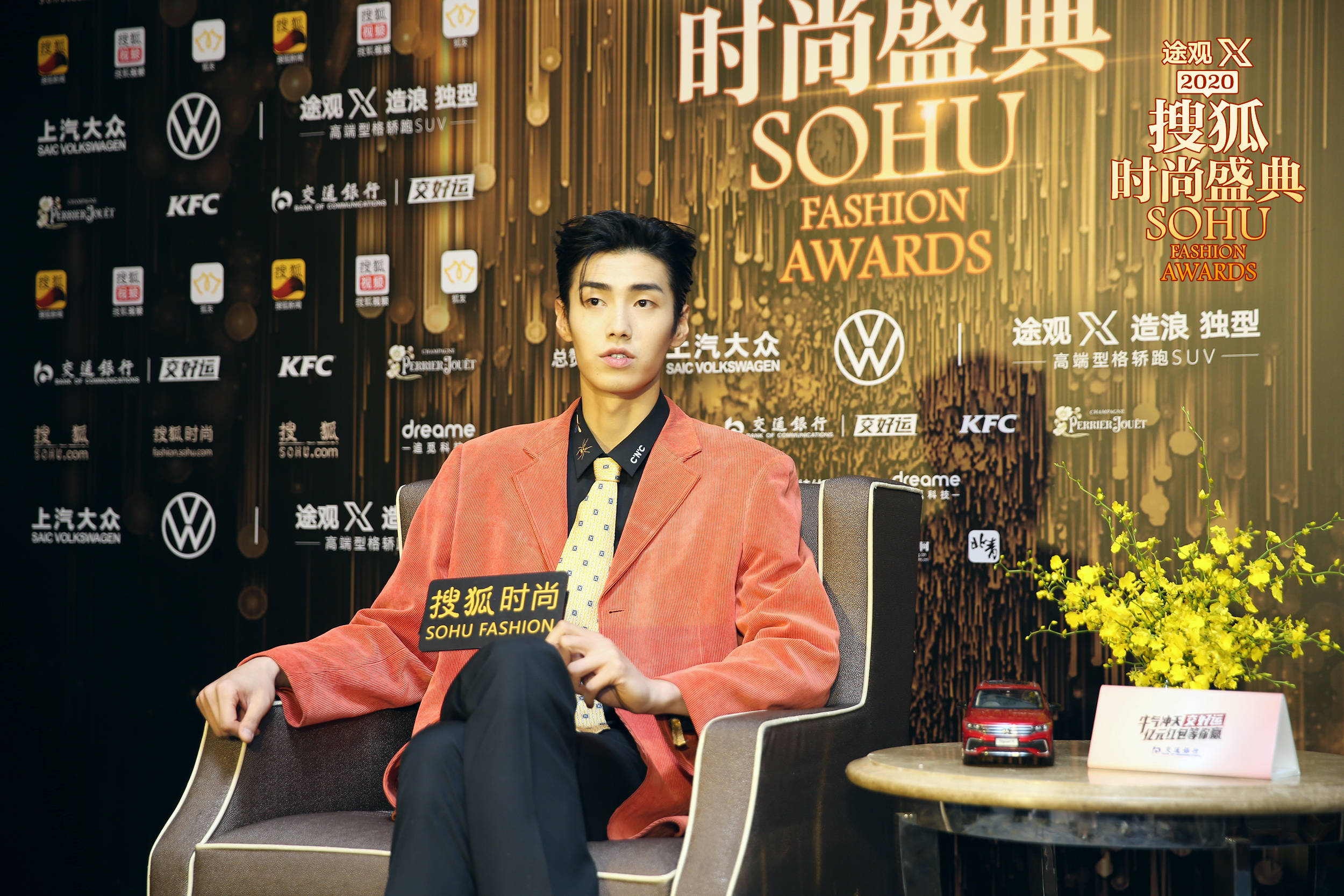 肖凯中:我的时尚风格是只买对的 希望多支持《我的宠物少将军》_手机