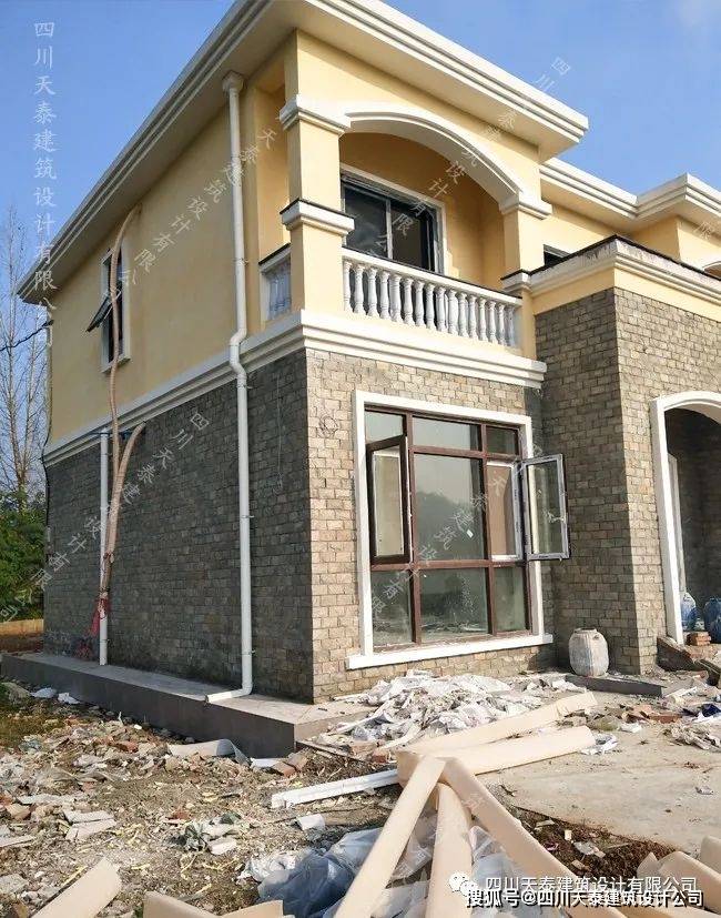 四川遂宁45万建乡村别墅引来全乡村人围观大家都争先想要建栋