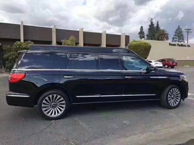 林肯领袖一号加长版598米商务suv裸降