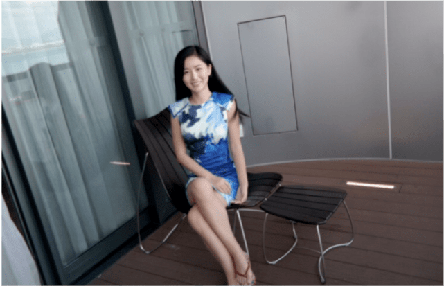 翟欣欣海量高清照!打扮"土气",是她获取男人信任的法宝!