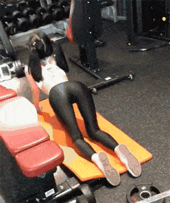 搞笑gif:双马尾的小妹子有多自律,看她锻炼的姿势多标准_手机搜狐网