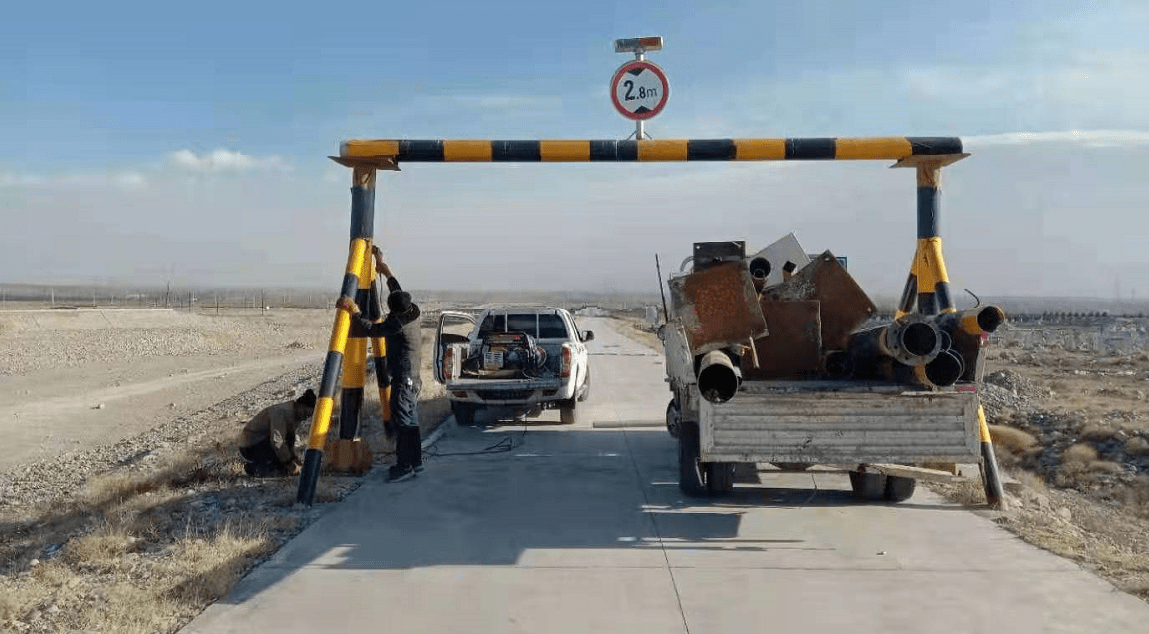 贺兰这些违规限高限宽设施,拆了!