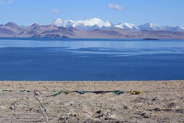 西藏圣女的眼泪走红，游人稀少景色优，湖泊不输纳木错