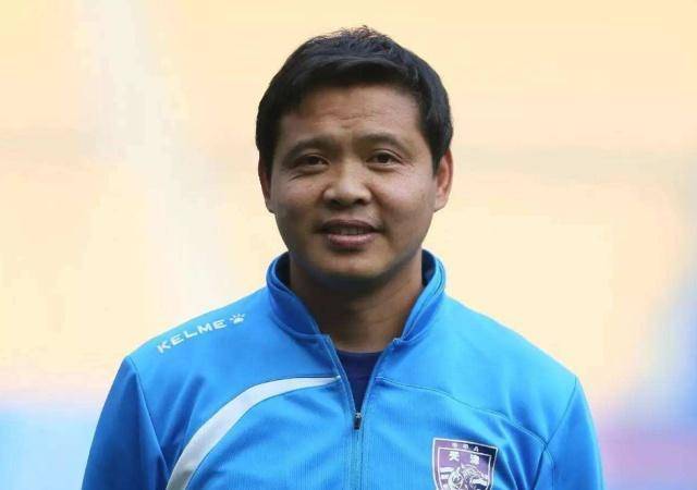 原创还记得张效瑞吗?当年中国足球最有灵气的球员,他现在怎样了?