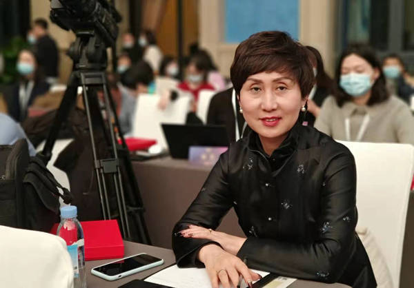 大众实用心理教学创始人宋馨再获中国公益人物大奖