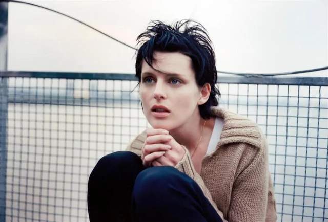 老佛爷生前最爱女爵去世,终年50岁:她惊艳过人间,终化了星辰_stella