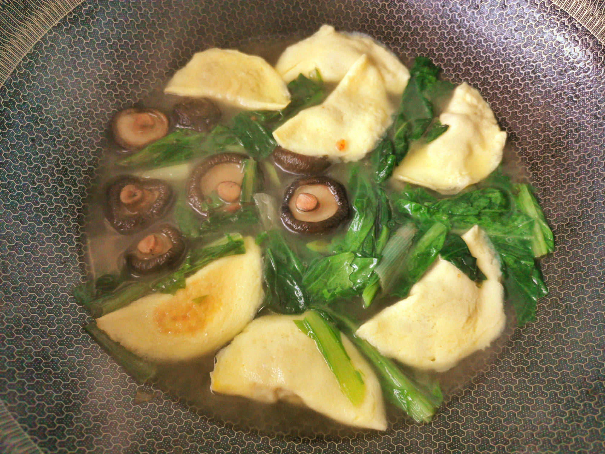 杜淳带着美食上热搜,蛋饺肉丝疯狂刷屏,赶紧做份蛋饺解解馋