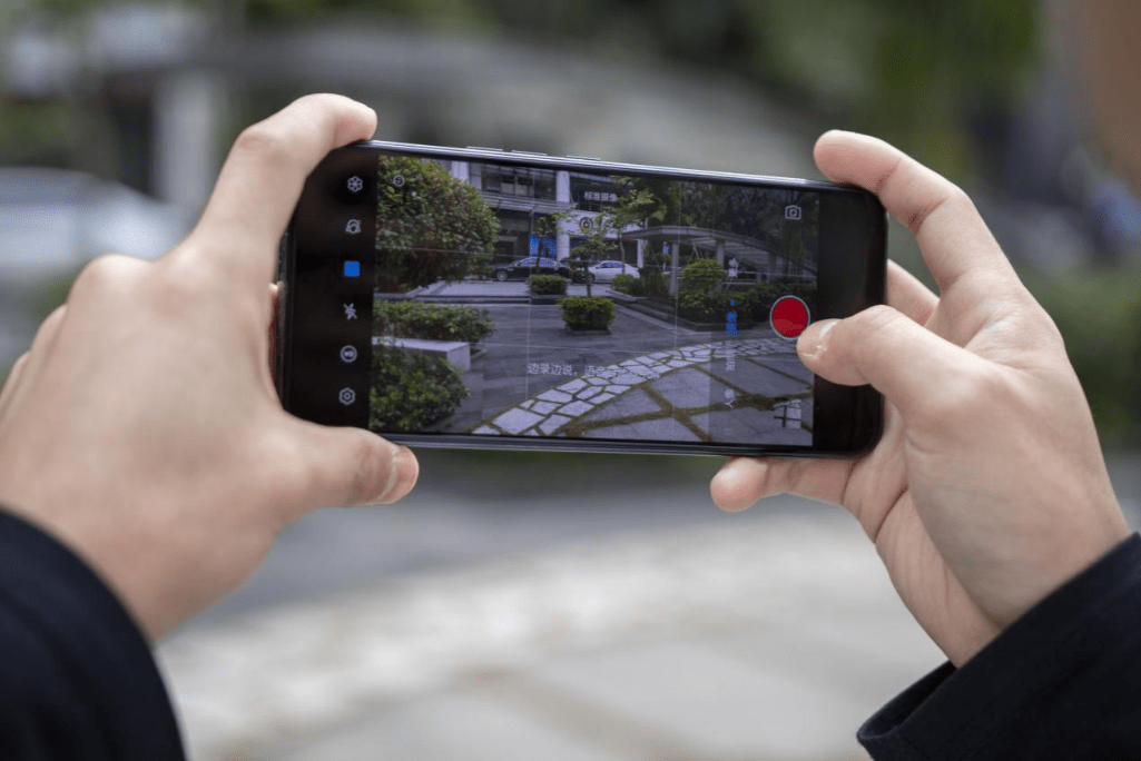 用手机录制视频中兴a20又快又专业