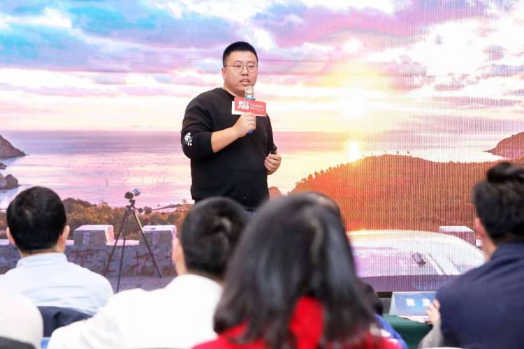 原创仁甲看见:用视频表现青岛人文温度