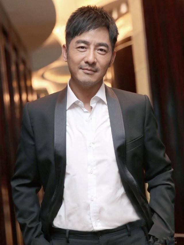 原创郭晓峰:锦衣之下杨程万,摇身一变做导演,首部执导电影《猎屠》