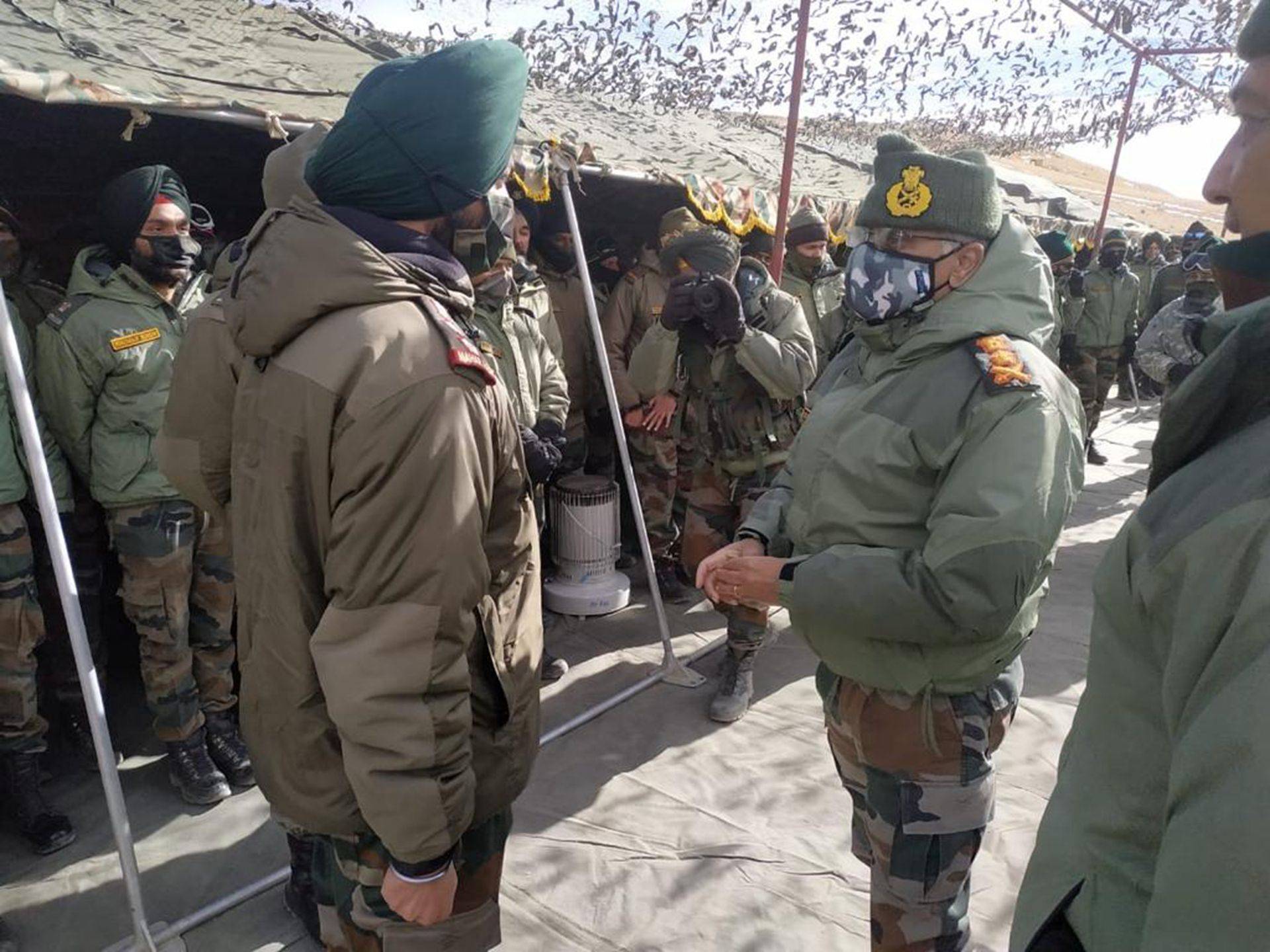 令人疑惑,印度士兵为何频繁不战自毁死于非命?两种原因揭露真相