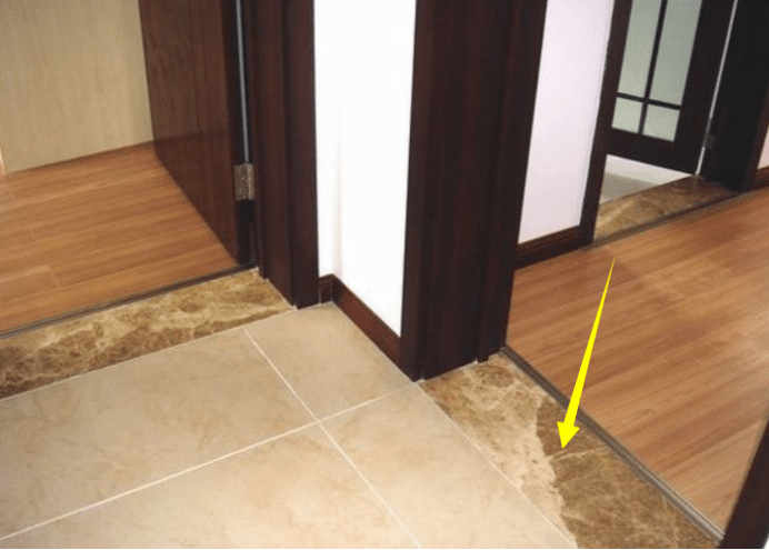 1,门槛石高度适中