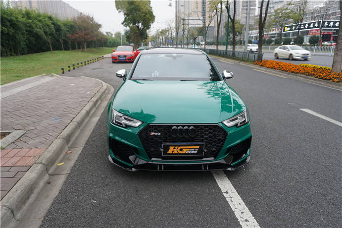 奥迪a4旧车变新车改色高亮森林绿邮政绿