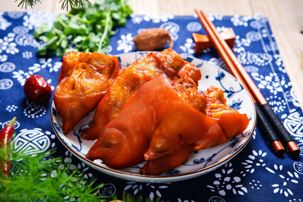 晶羚厨房舌尖上的北镇猪蹄吃不了兜着走