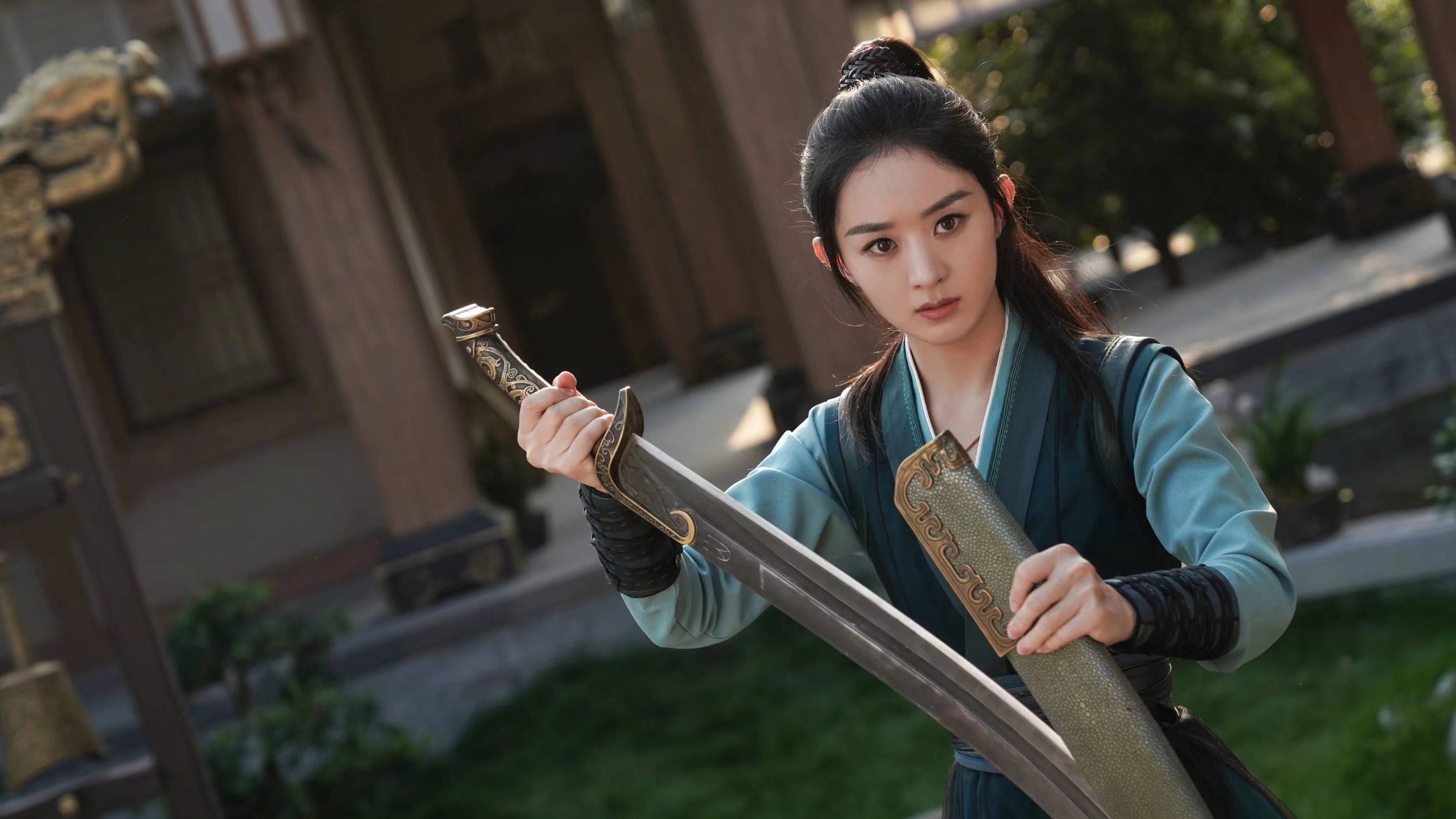 原创赵丽颖用演艺生涯告诉我们学习到极致后,一定练武