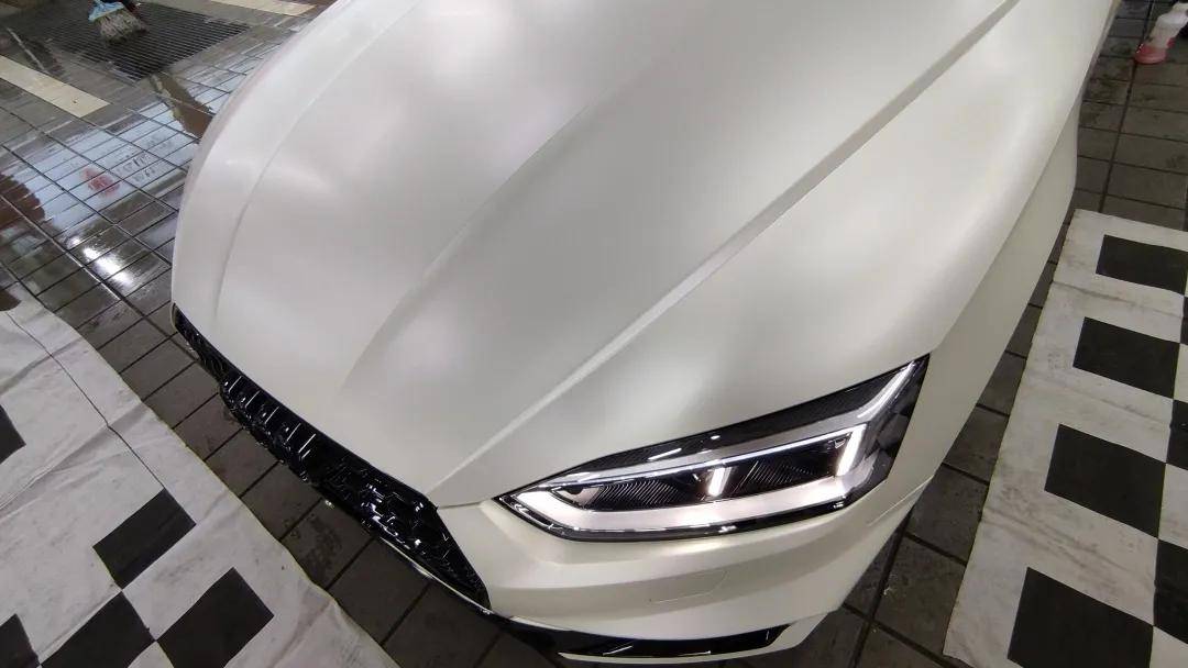 沈阳汽车改色,奥迪a5改色陶瓷白,白如凝脂,典雅时尚