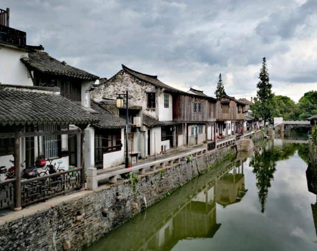四川最完整的古镇，传统集市千年不变，被誉为最后的川西坝子