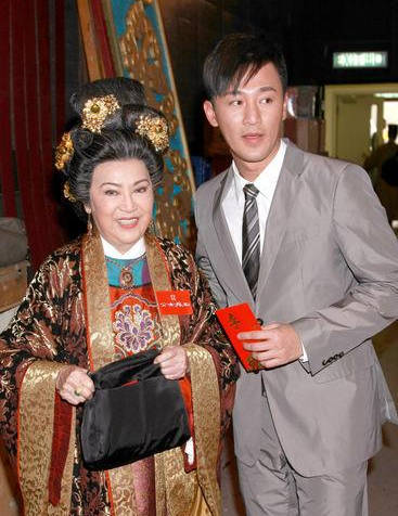 林峯晒合照发文悼念李香琴rip亲爱的嫲嫲