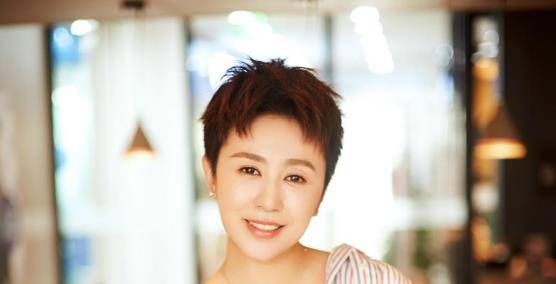 原创马冬梅自曝已离婚再嫁46岁还要生二胎曾遭女儿强烈反对