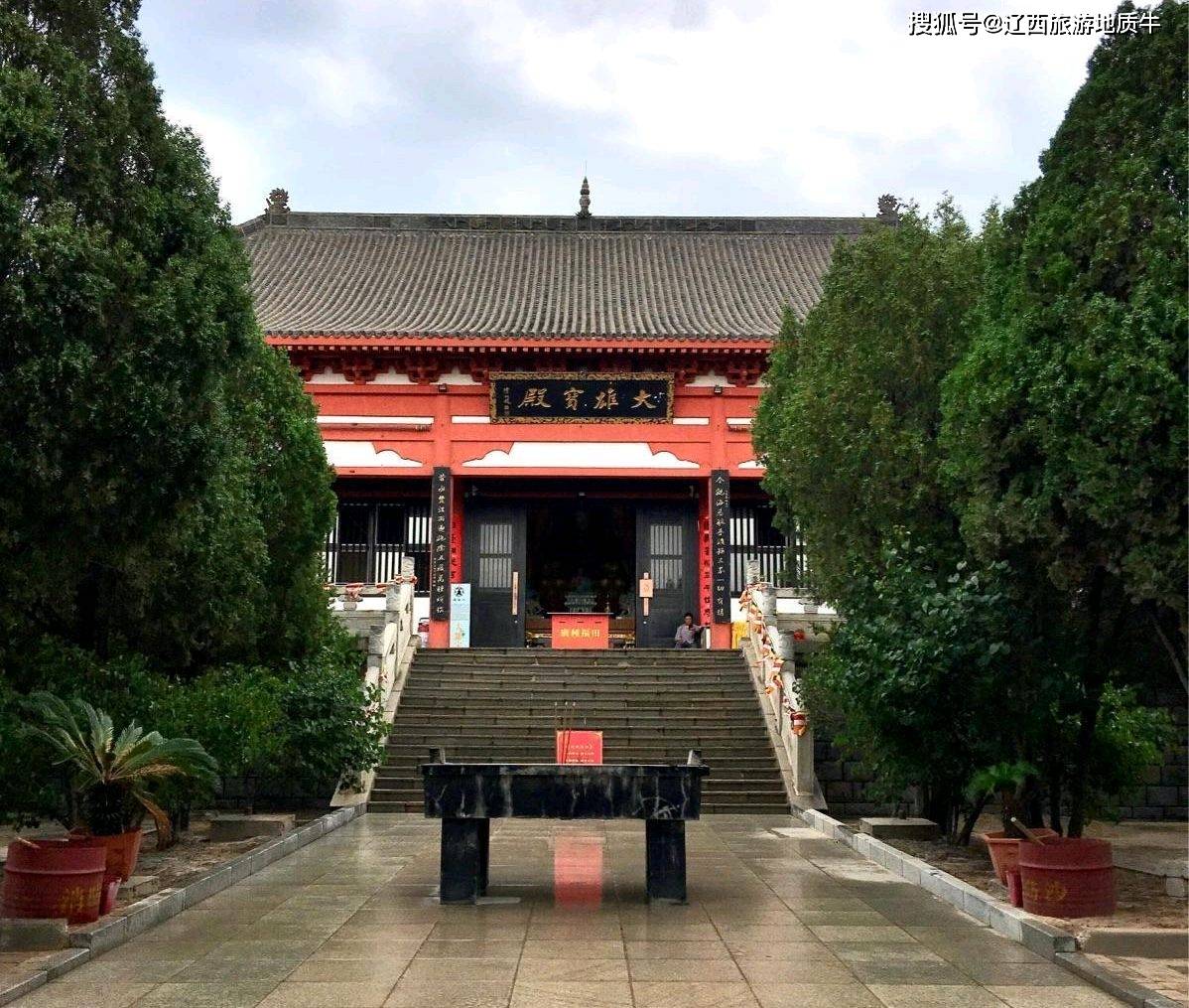 瓦房店观海寺四百年历史的明代古刹建有辽南地区最大的观音殿