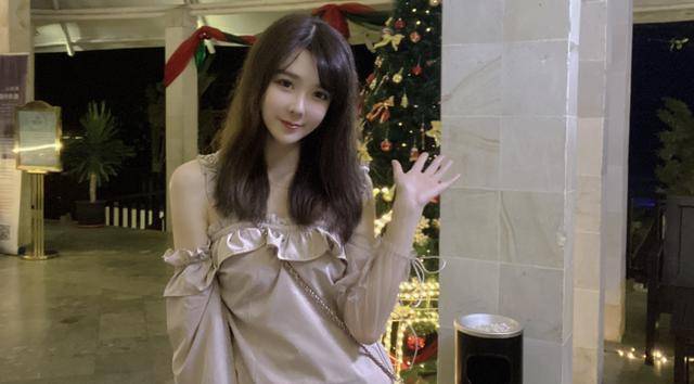 nara可能要再一次收到大多数lpl观众的关注,有可能会登上lpl主持席也