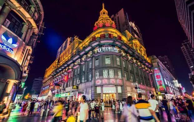 中国“最时尚”的5条步行街，繁华程度超乎想象，知道哪里吗？
