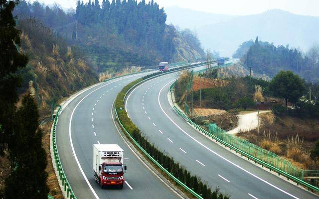 危险品运输看过来,多地调整货车高速收费标准