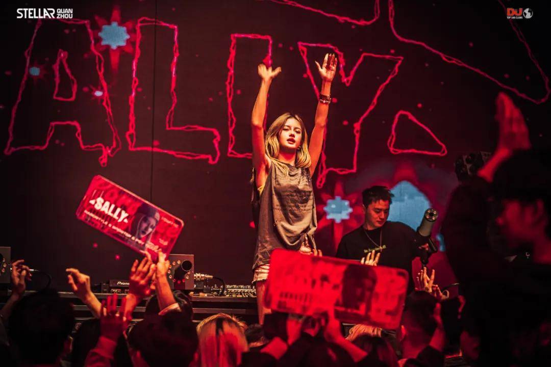 李莎丽她诠释了什么是真正的girlspower