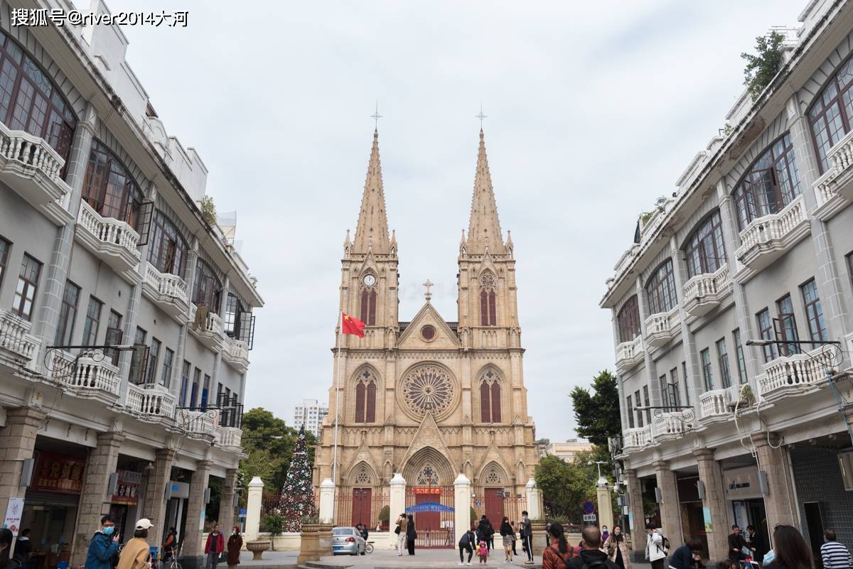 广州这座教堂由法国人设计，已有一百多年历史，你去过吗？