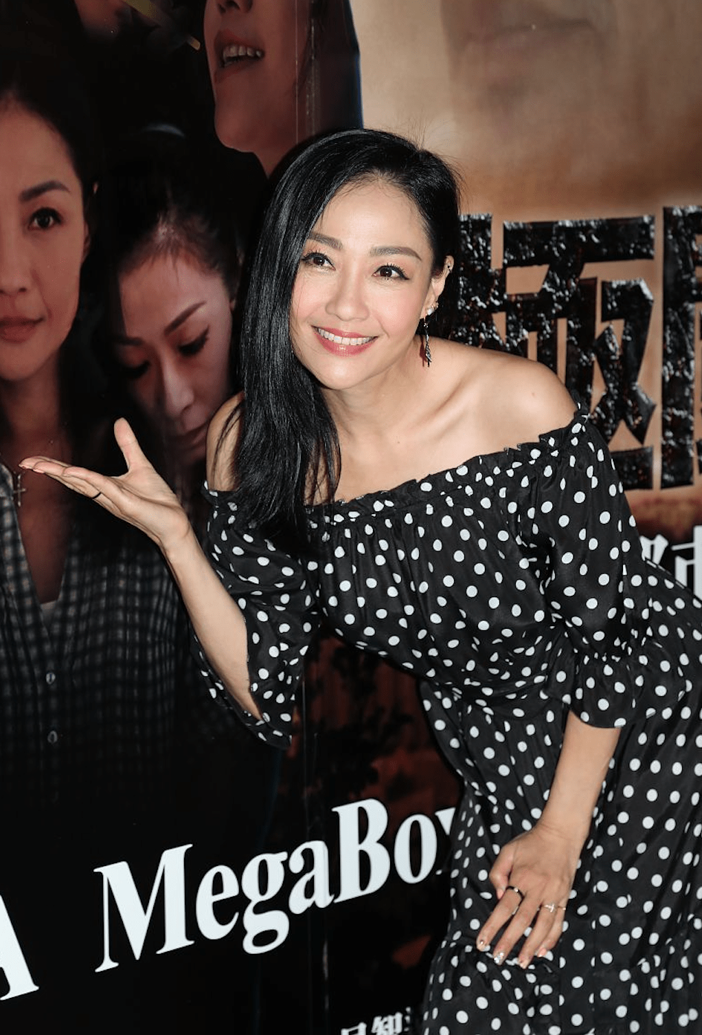 原创杨玉梅宣布再参加选美比赛55岁仍单身保养得宜信心十足再拿奖