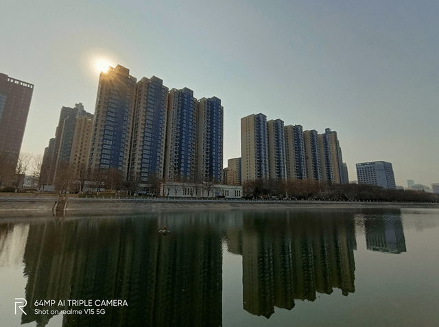 千元机的影像典范属于小米机型realmev15用拍摄样张说话