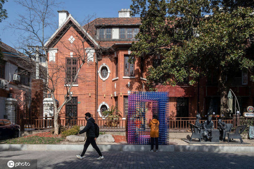 在上海多伦路文化名人街领略海派建筑风采