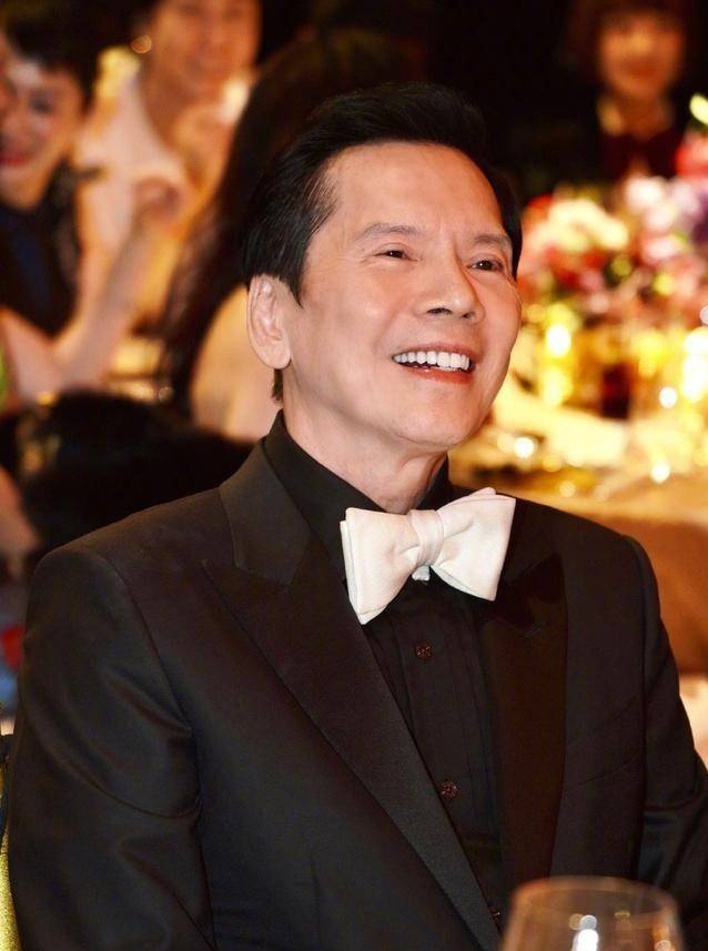 向华强京城往事:白小航死后,大哥闫京迁怒为其出头,演歌台关门_江湖