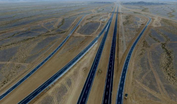 中国最贵的高速，长达2540公里，却几乎看不到人