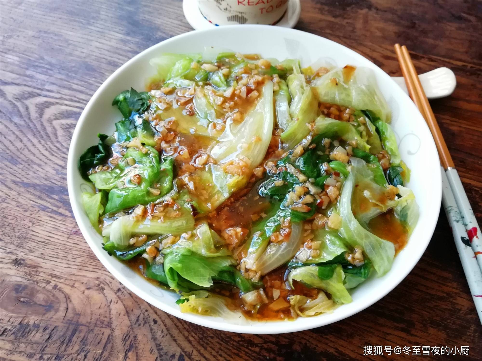 【蒜蓉蠔油生菜】 材料:西生菜1顆,油鹽適量,大蒜5瓣,蠔油1.