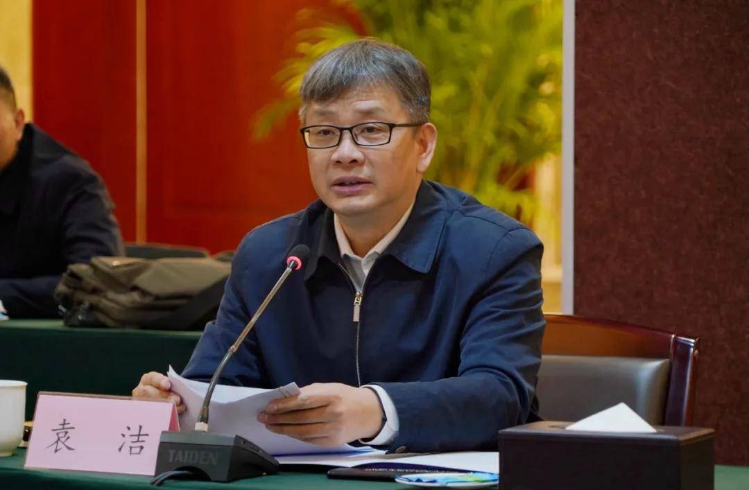 长曹建国,总经理,党组副书记李方勇,党组成员,副总经理陈少洋,王之林