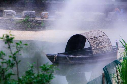 张钧甯岳云鹏网友奔现,阮经天被吐槽不红,《念念桃花源》草率了