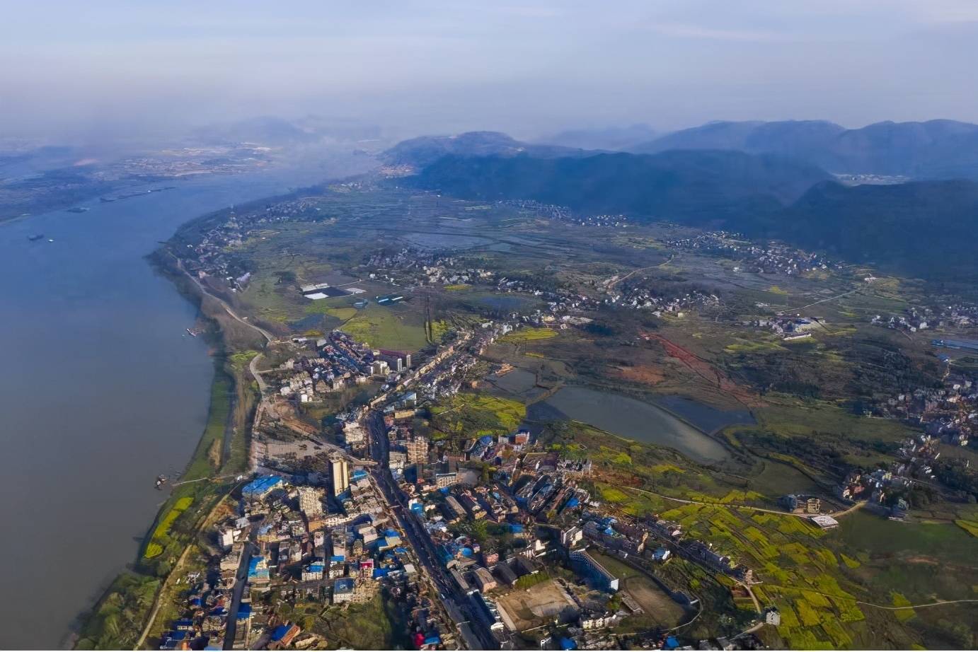 1月15日,记者走进黄石市阳新县黄颡口镇,观黄颡口