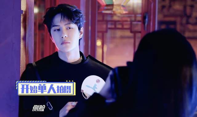 陈漫拍王一博停不下来,直呼帅炸了,被汪涵催促拍钱枫都没这么久