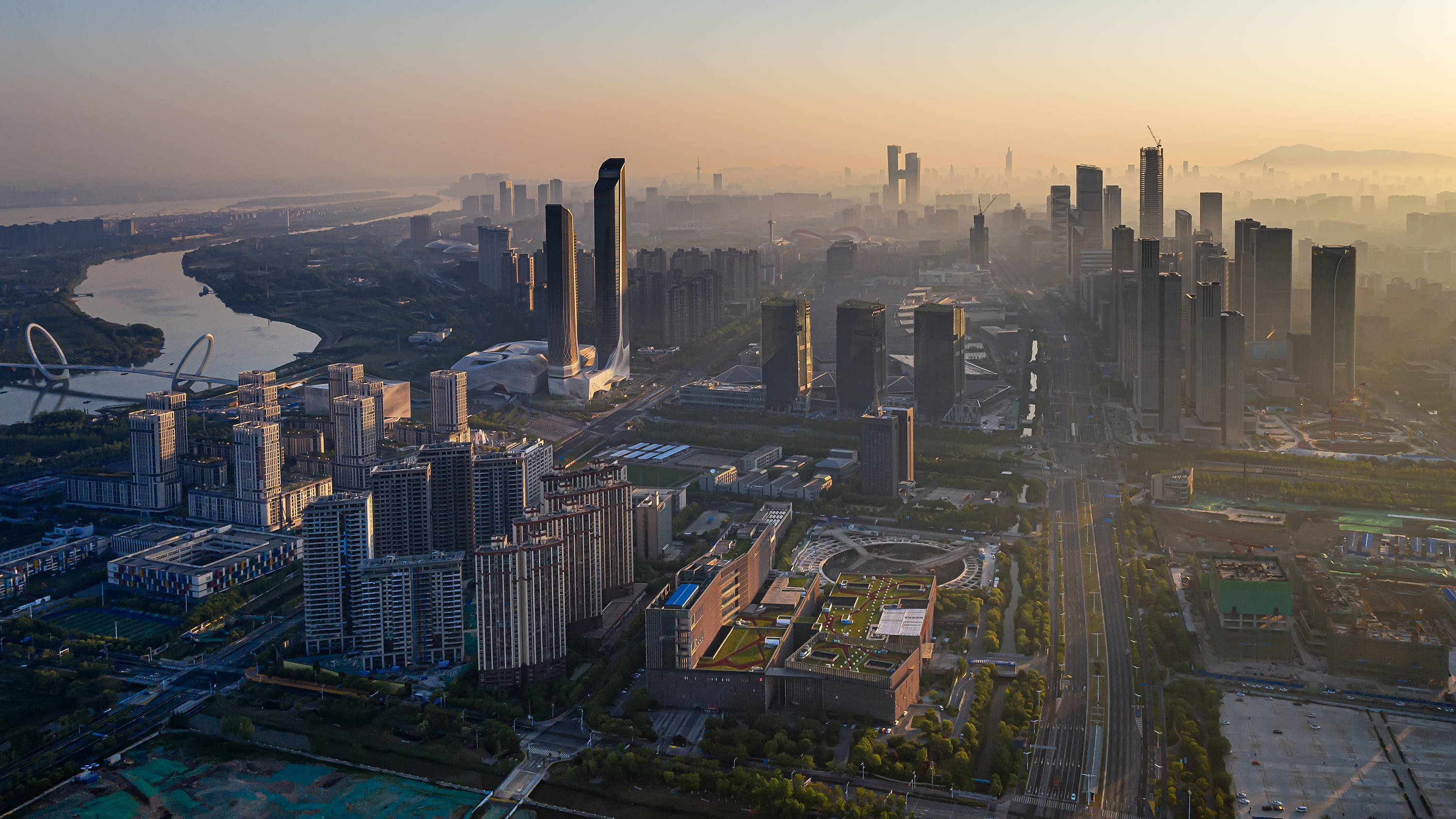 我的家在南京河西新城,这里是近20年来崛起的新南京,有很多的南京标志