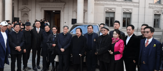 中国首富相当于国家GDP多少_中国gdp增长图(2)