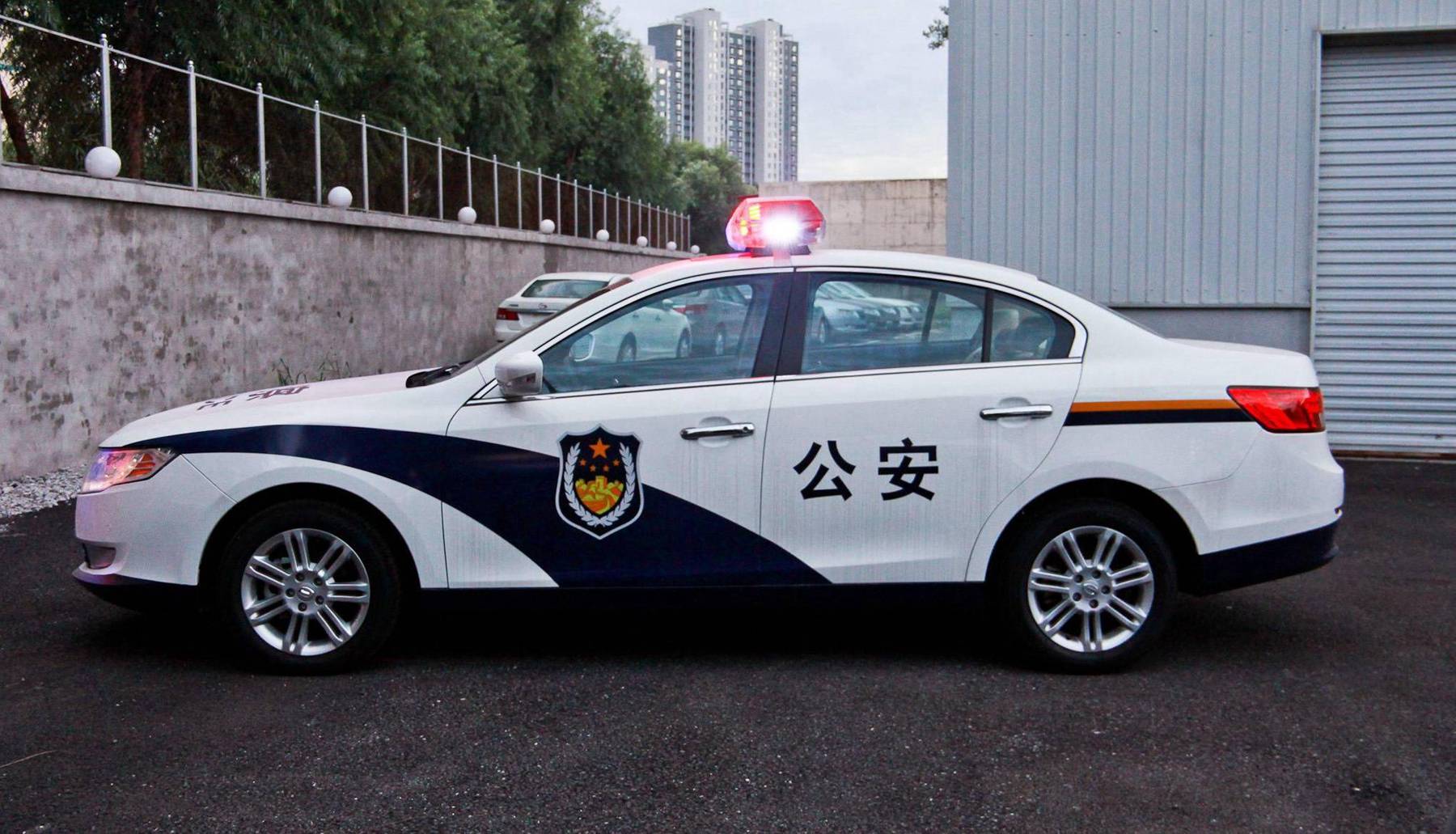 中国警车大换血统统淘汰丰田大众新车才彰显大国风范