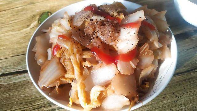 酸辣白菜怎么煮 3fc30acc263c44f58713511bd73da90c.jpeg