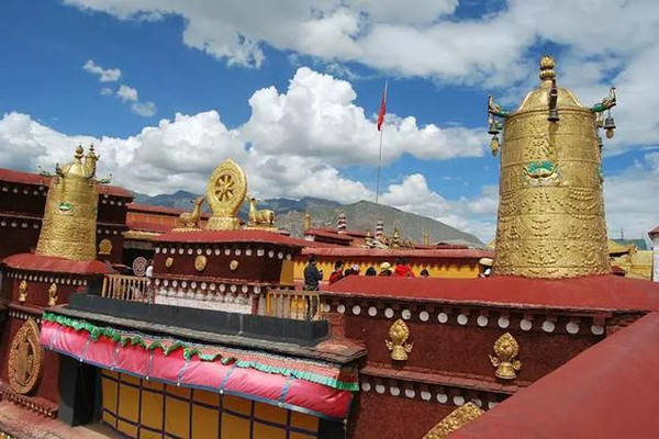 西藏的三大寺庙
