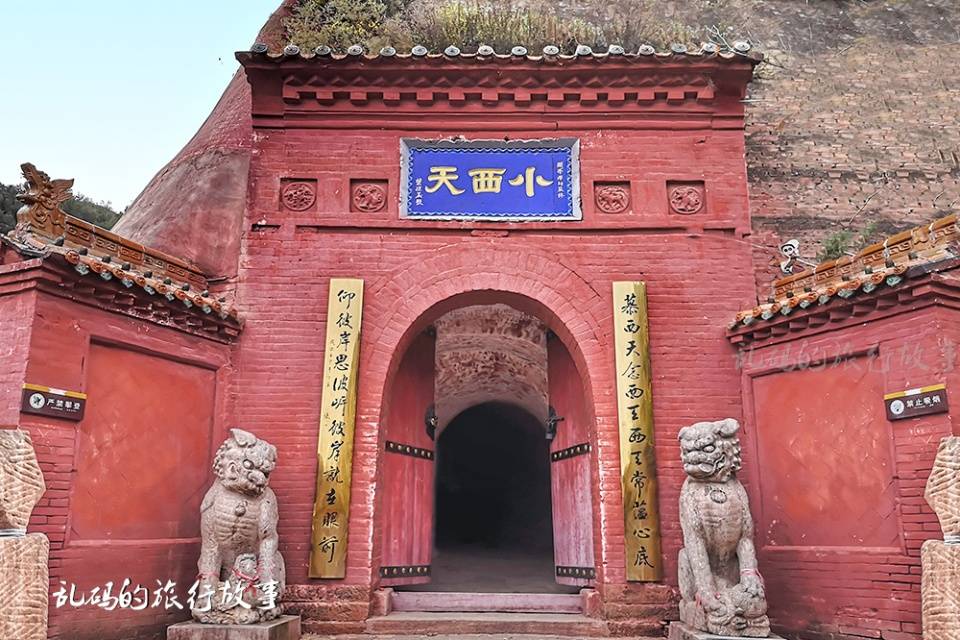 山西这座寺院 明代悬塑似“佛国仙宫” 被誉为中国雕塑史上的绝唱