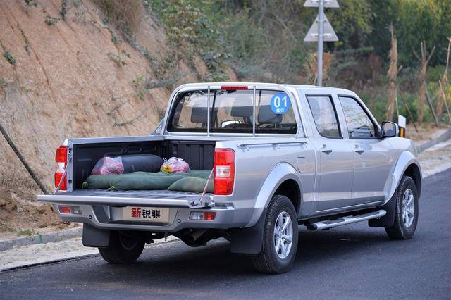 工具车也能有日产"大沙发"的感觉?试驾郑州日产新锐骐