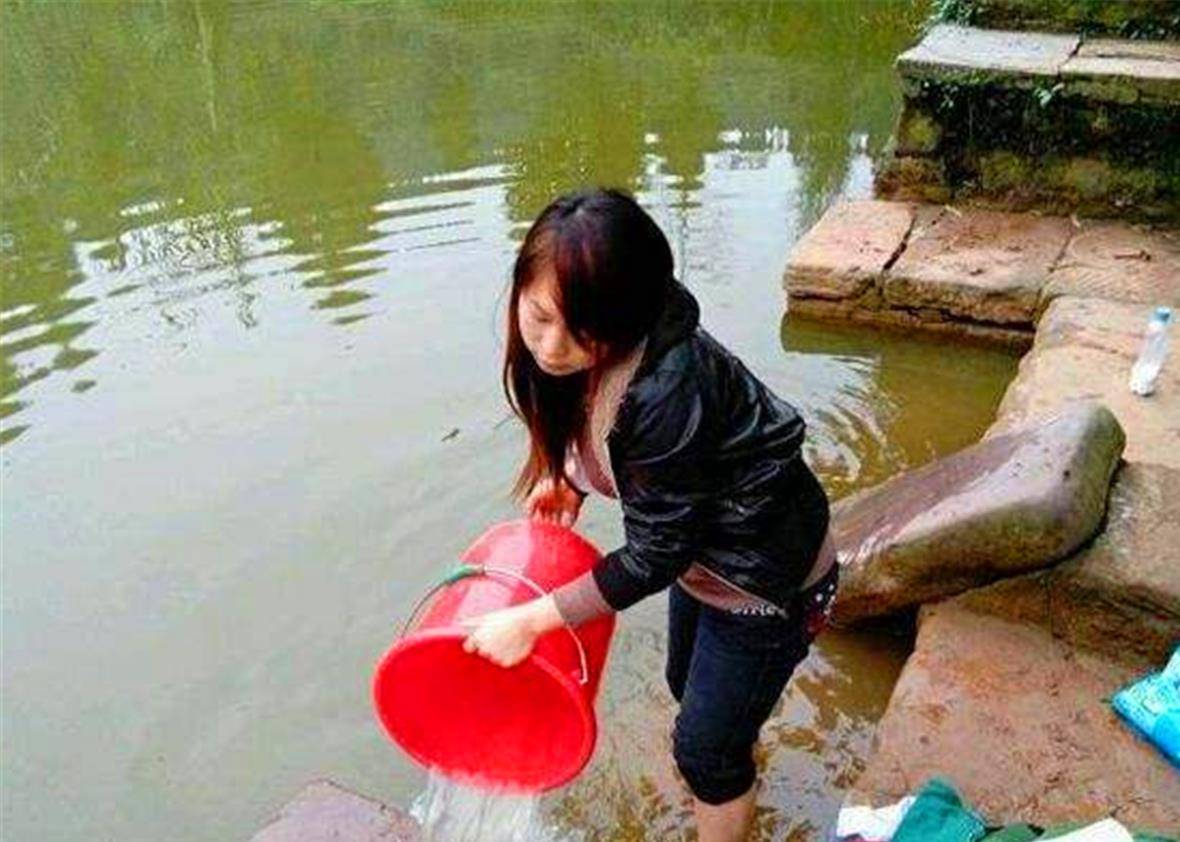 尊什么什么道成语_成语道什么途什么