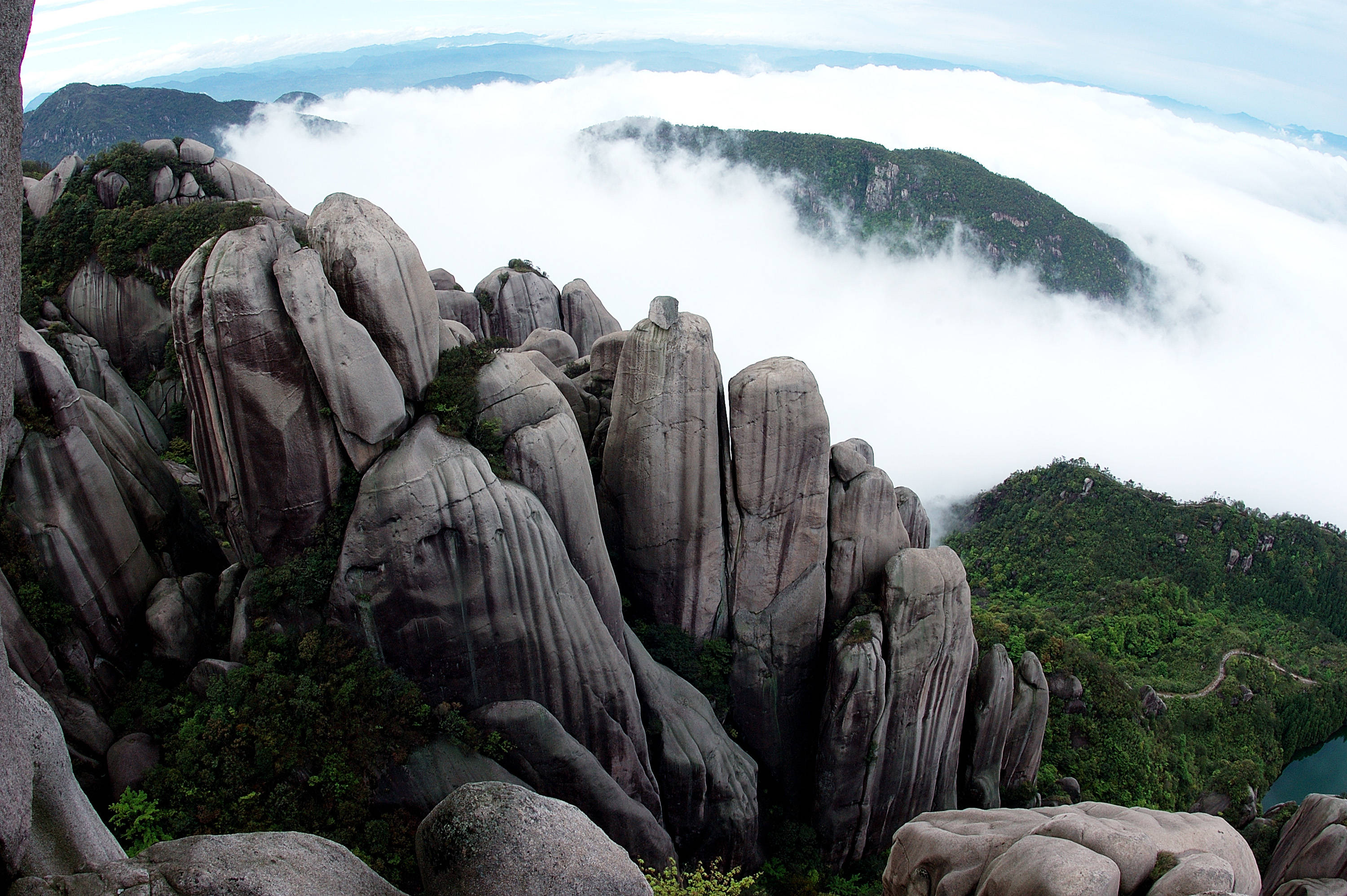 福建最具仙气的一座山位靠东海是神仙聚会地有海上仙都之美称