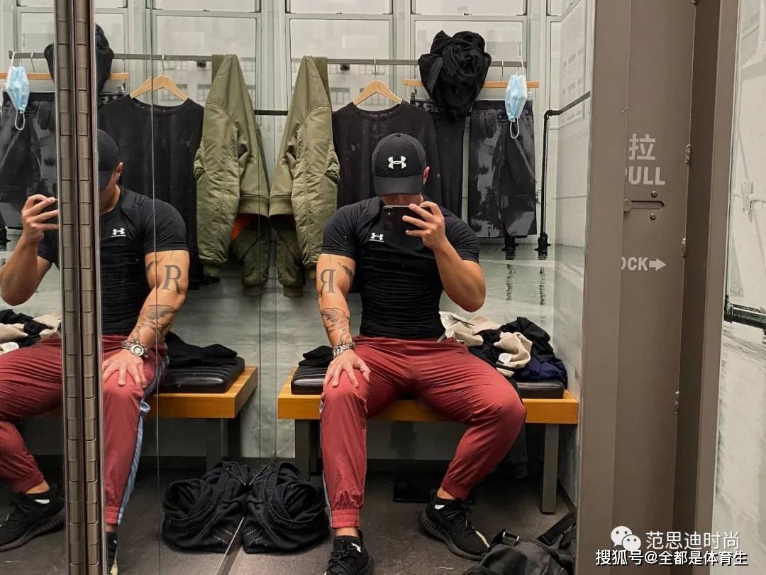 【体育生】这里有你喜欢的全能精壮肌肉体育生!-搜狐大视野-搜狐新闻